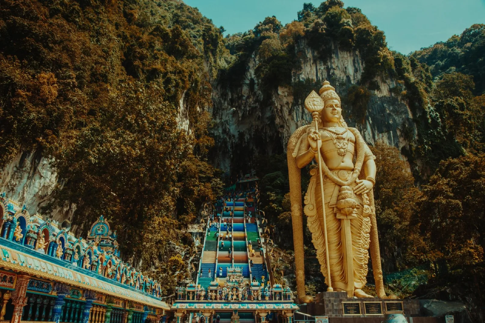 Malaysia Highlights – Kuala Lumpur, Batu Caves & Genting Highlands