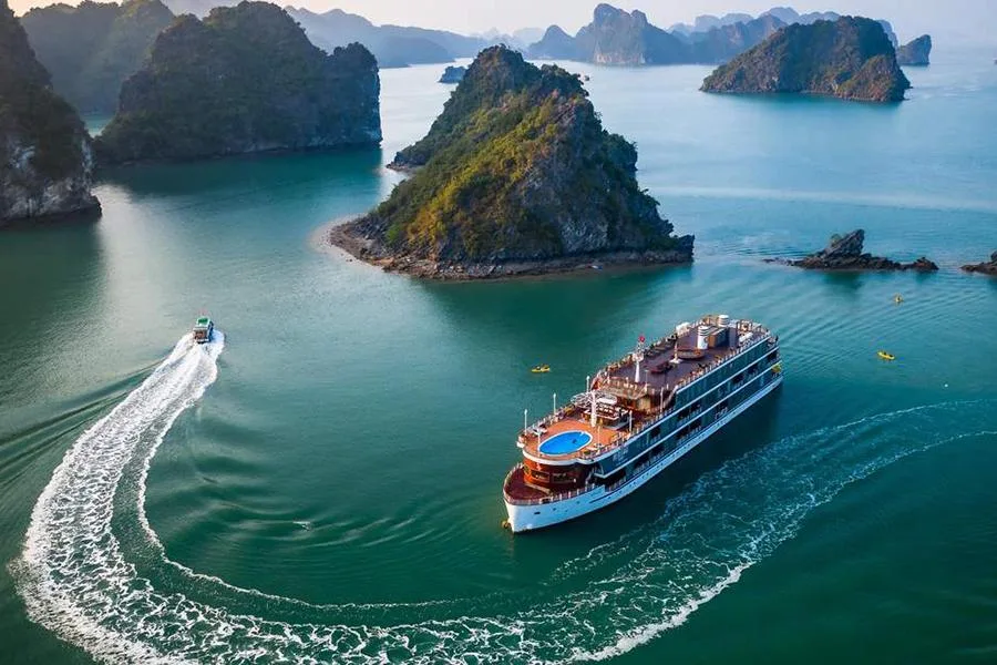 Hanoi, Halong Bay & Ninh Binh Escape