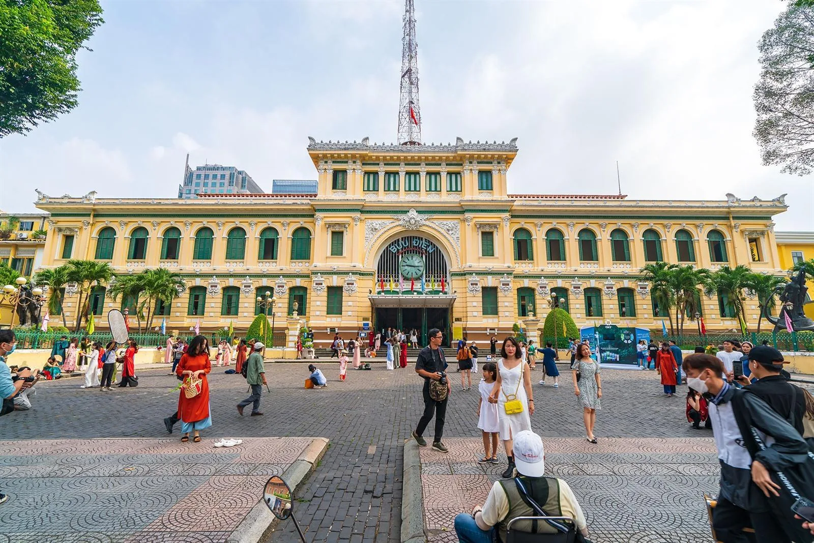 Hanoi, Halong Bay & Ho Chi Minh Grand Vietnam