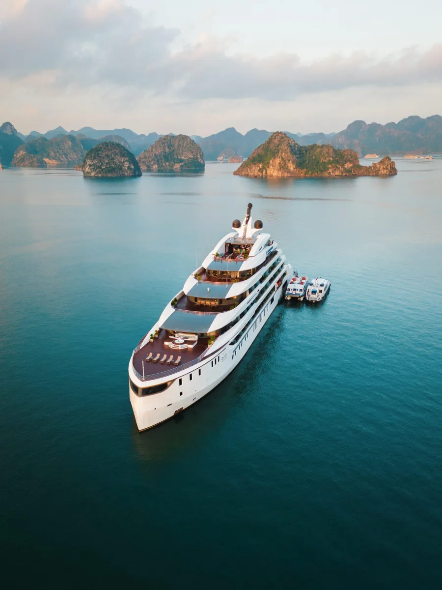 Hanoi, Halong Bay & Ho Chi Minh Grand Vietnam