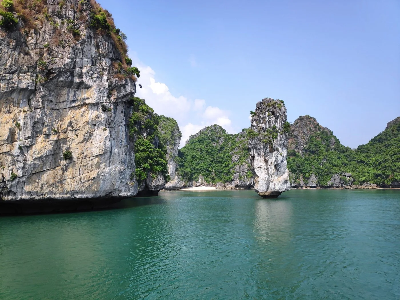 Vietnam Hanoi & Halong Bay Escape
