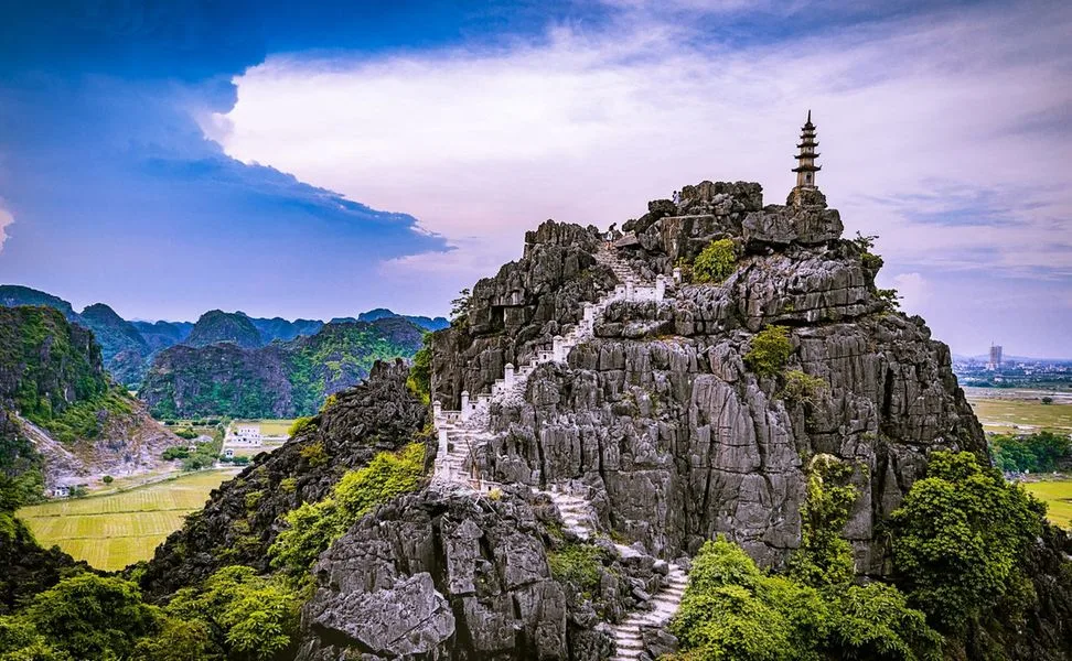 Vietnam Hanoi & Halong Bay Escape