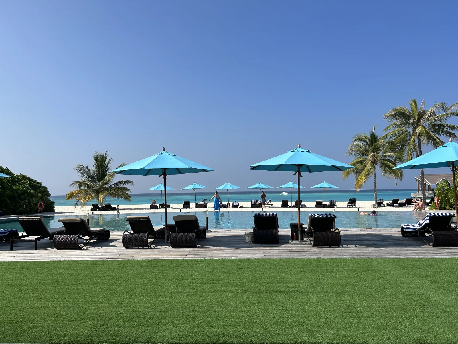 Maldives Luxury Honeymoon Retreat – Beach Villa, Water Villa & Romantic Experiences